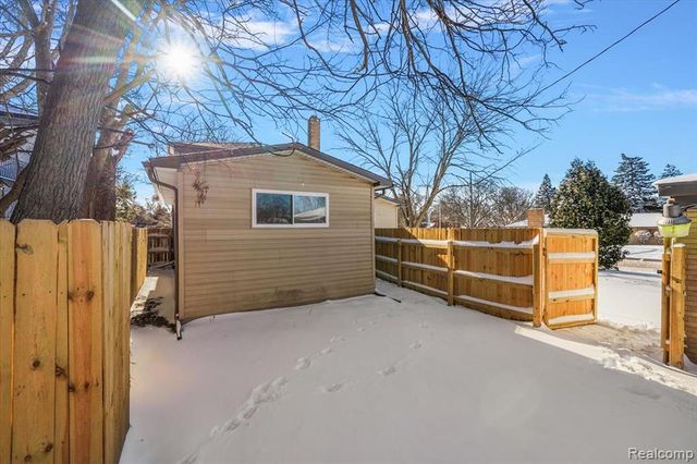 13534 Vassar Avenue, Detroit, MI 48235