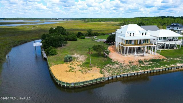 314 Puunani Place, Diamondhead, MS 39525