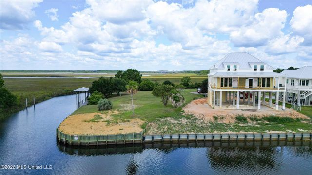 314 Puunani Place, Diamondhead, MS 39525