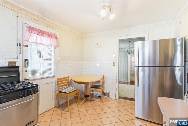 442 Seven Oaks Road, Orange, NJ 07050