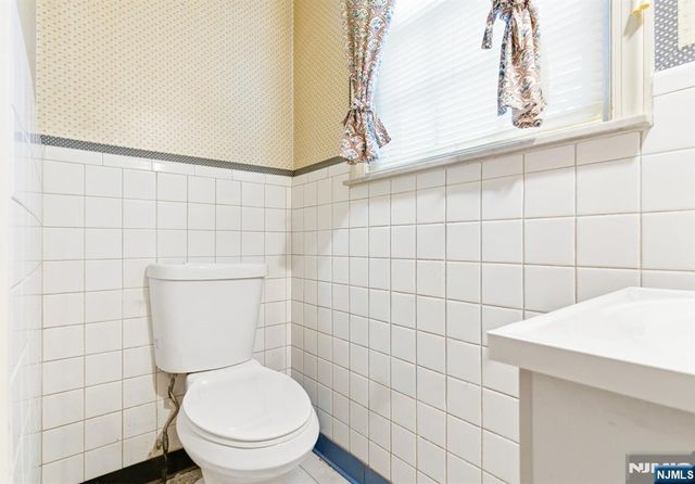 442 Seven Oaks Road, Orange, NJ 07050