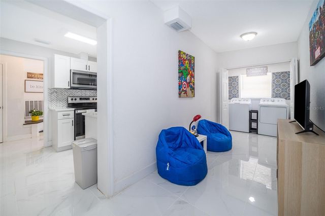 5815 WOLF ROAD, Orlando, FL 32808