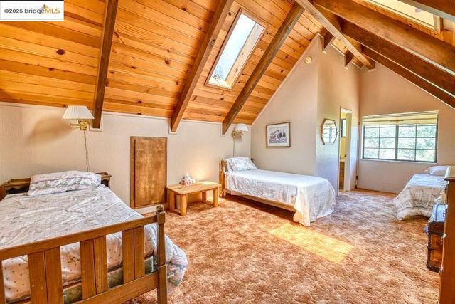 20830 Point View Dr, Groveland, CA 95321