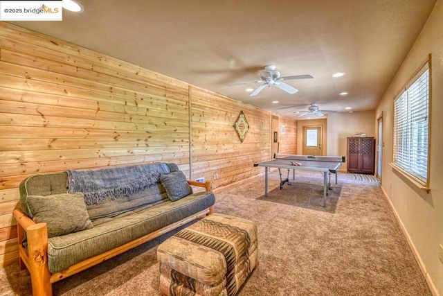 20830 Point View Dr, Groveland, CA 95321