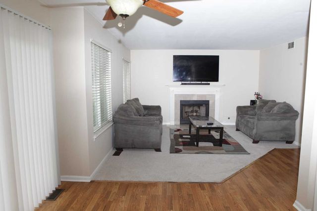 1149 Starwood Pass, Lake In The Hills, IL 60156