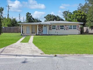 8101 DOMINGUIN STREET, Orlando, FL 32817