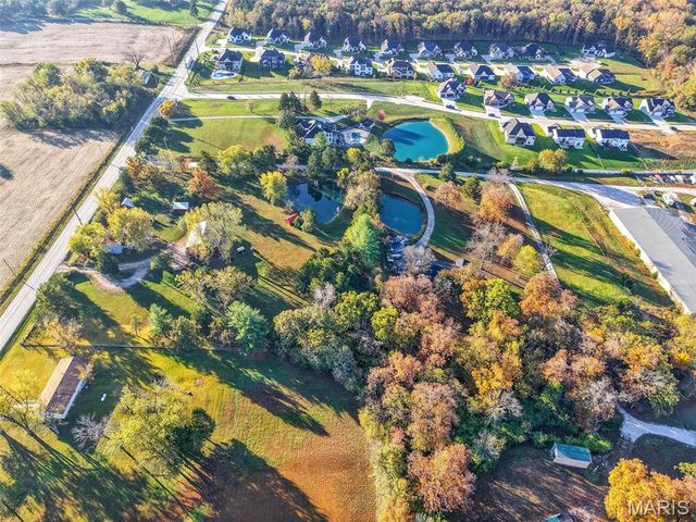 283 Highway W, Foristell, MO 63348