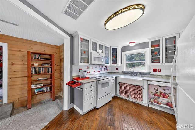 283 Highway W, Foristell, MO 63348