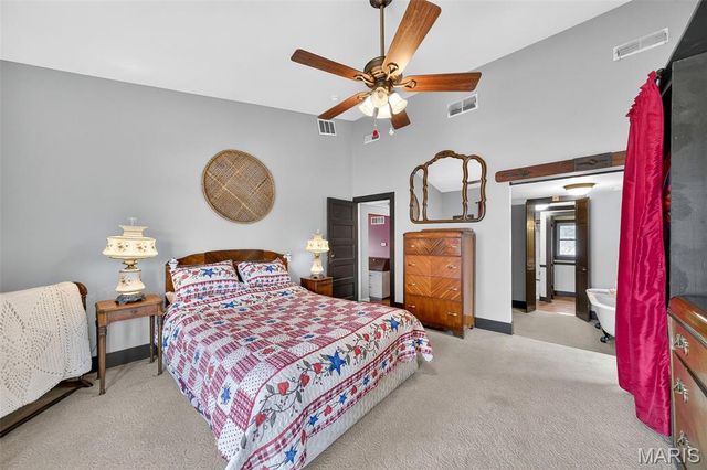 283 Highway W, Foristell, MO 63348