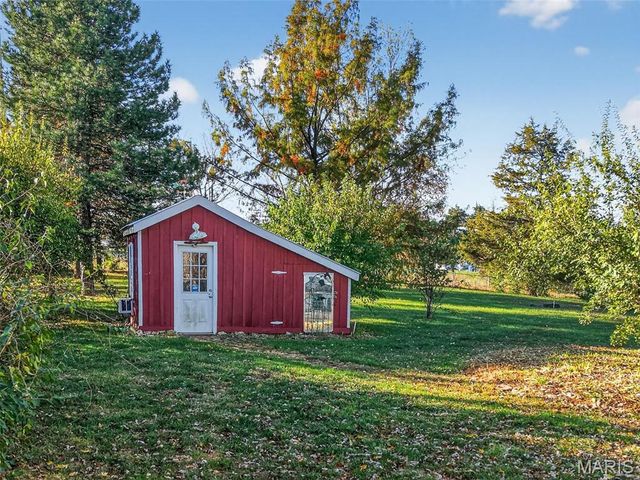 283 Highway W, Foristell, MO 63348