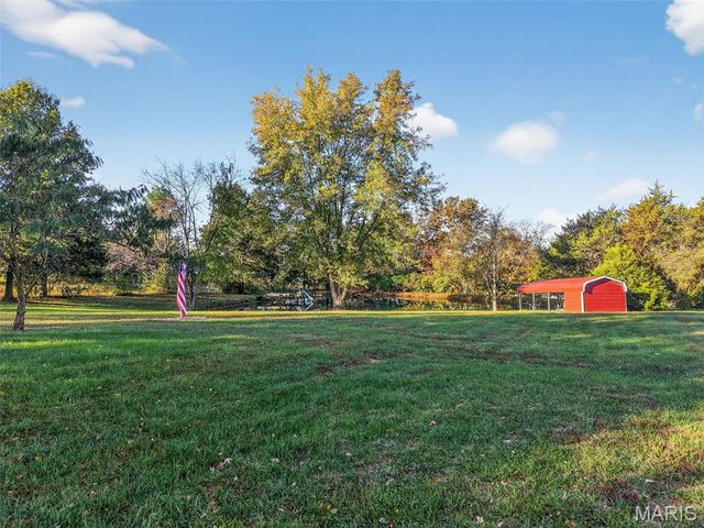 283 Highway W, Foristell, MO 63348