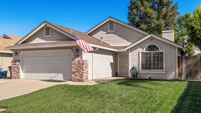 3805 Ellenboro Ave, Modesto, CA 95357
