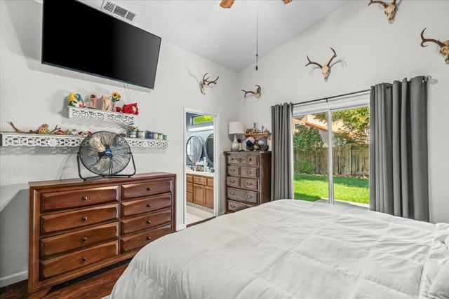 3805 Ellenboro Ave, Modesto, CA 95357