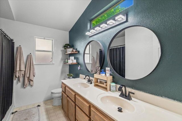 3805 Ellenboro Ave, Modesto, CA 95357