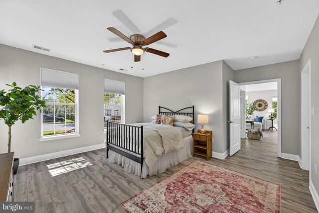 6704 Holly Farm Ln Unit 112, Warrenton, VA 20187