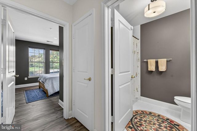6704 Holly Farm Ln Unit 112, Warrenton, VA 20187