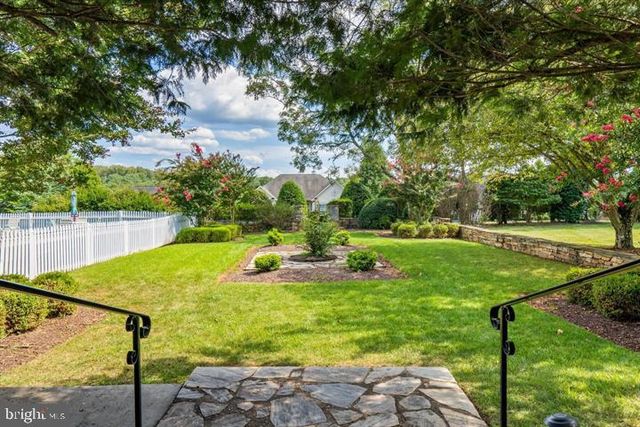 6704 Holly Farm Ln Unit 112, Warrenton, VA 20187