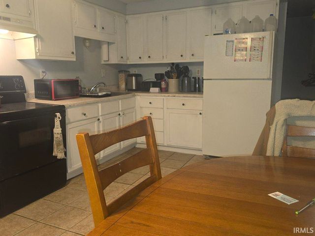 512 W Plate Glass Street, Montpelier, IN 47359