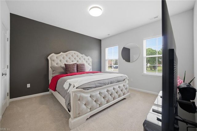 977 Hillpoint RD, Suffolk, VA 23434