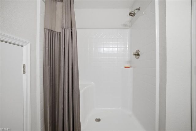 977 Hillpoint RD, Suffolk, VA 23434