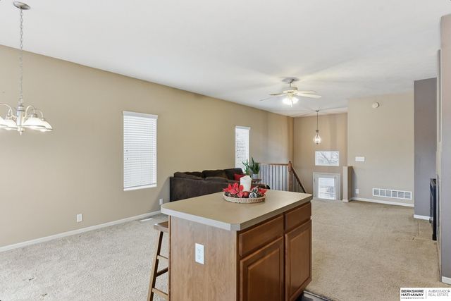 7664 Potter St, Omaha, NE 68122