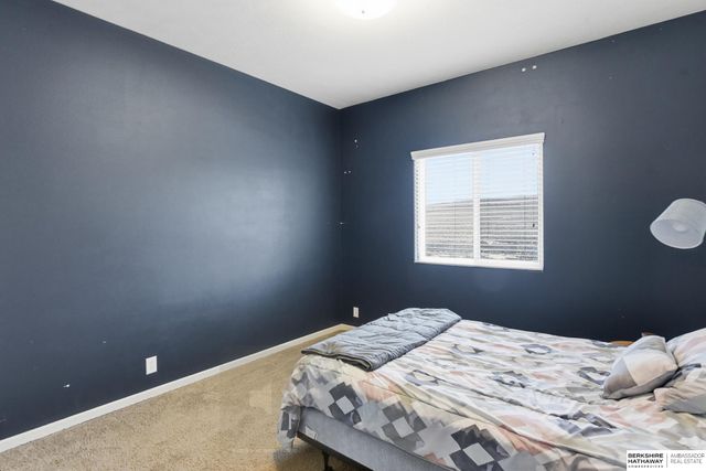 7664 Potter St, Omaha, NE 68122