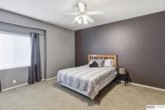 7664 Potter St, Omaha, NE 68122