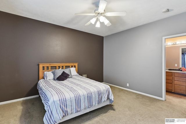 7664 Potter St, Omaha, NE 68122