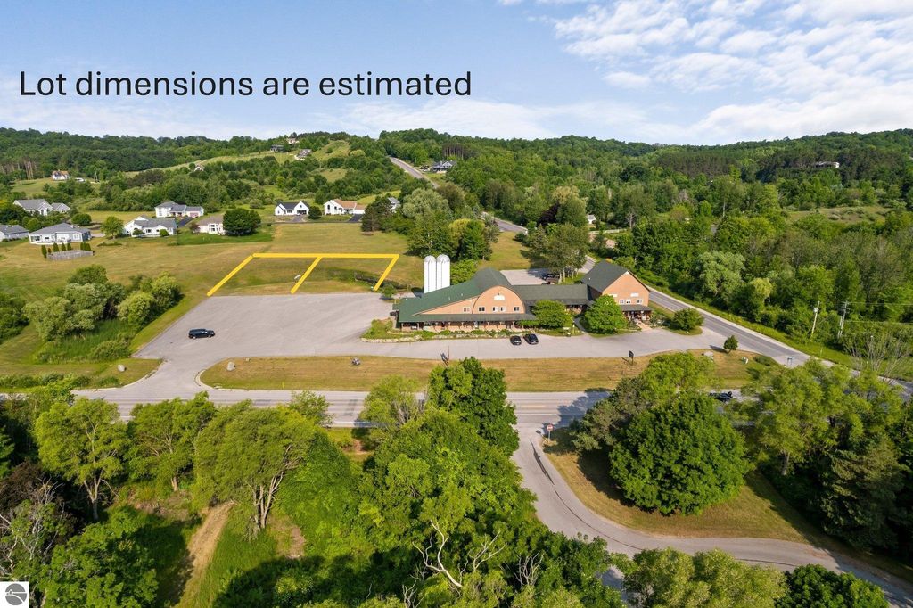 Image 1 of property listing at 5046 S West Bay Shore Drive, Suttons Bay, MI 49682