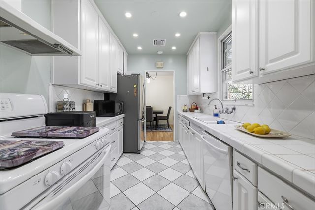 1845 N Evergreen, Burbank, CA 91505