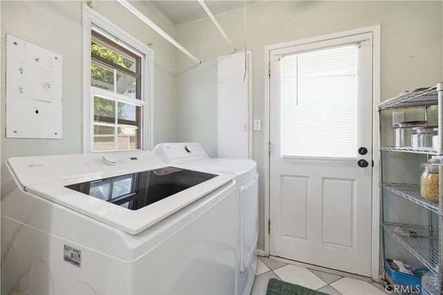 1845 N Evergreen, Burbank, CA 91505