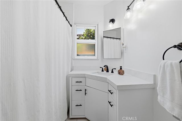 1845 N Evergreen, Burbank, CA 91505