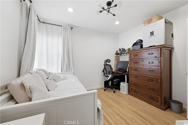 1845 N Evergreen, Burbank, CA 91505