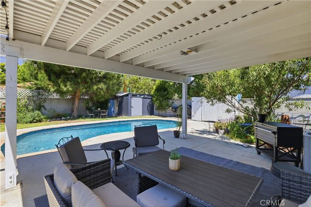 1845 N Evergreen, Burbank, CA 91505