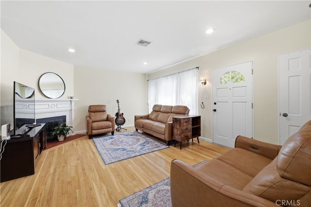 1845 N Evergreen, Burbank, CA 91505