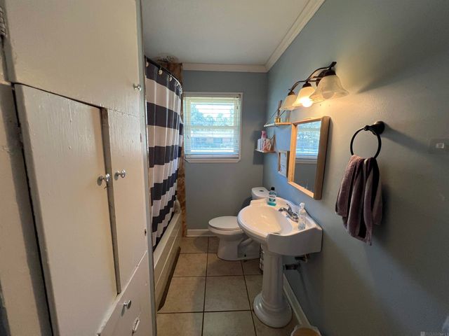 8860 Sharon Hills St, Baton Rouge, LA 70811