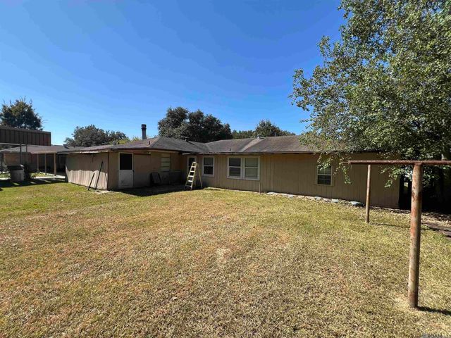 8860 Sharon Hills St, Baton Rouge, LA 70811