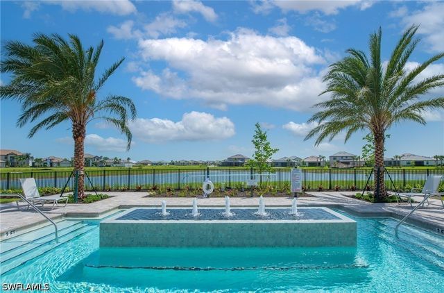 20210 Kingmont DR, Estero, FL 33913