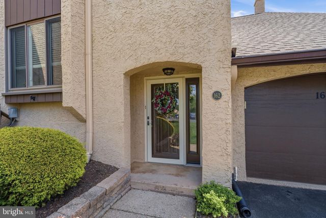 162 GOLF CLUB DR, Langhorne, PA 19047