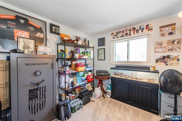 7 Cumberland Road, West Milford, NJ 07480