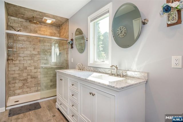 7 Cumberland Road, West Milford, NJ 07480