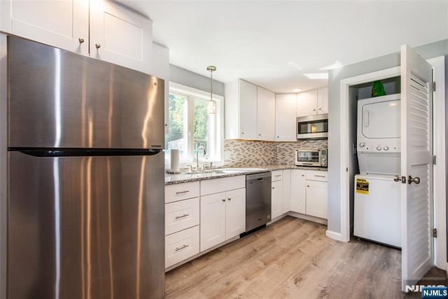 7 Cumberland Road, West Milford, NJ 07480