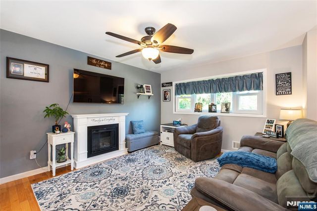 7 Cumberland Road, West Milford, NJ 07480