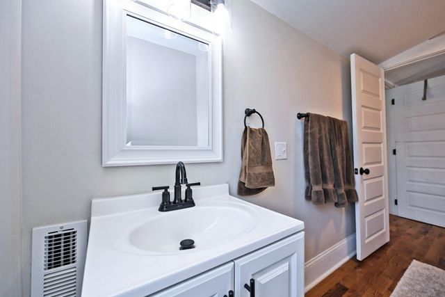 843 Central Avenue, Newport, KY 41071