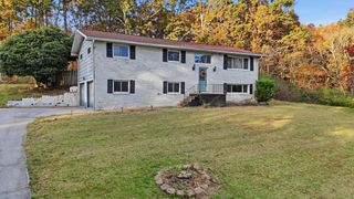 25 Carolyn Lane, Rossville, GA 30741
