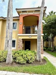 985 NE 33rd Ter 204, Homestead, FL 33033