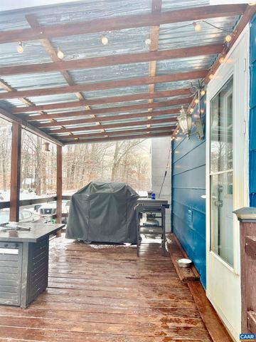 215 HEIGHTS HILL RD, Barboursville, VA 22923