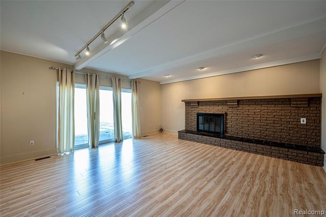 21660 Riverview Drive, Beverly Hills, MI 48025