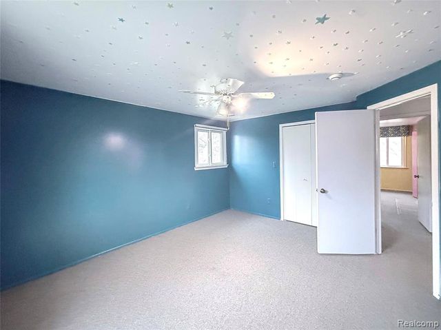 21660 Riverview Drive, Beverly Hills, MI 48025