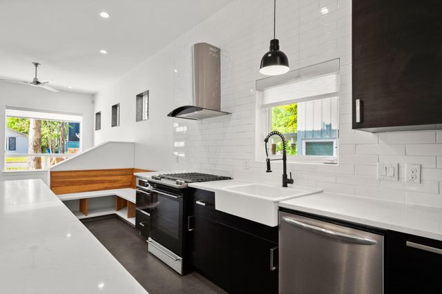 4608 Santa Anna ST 1, Austin, TX 78721